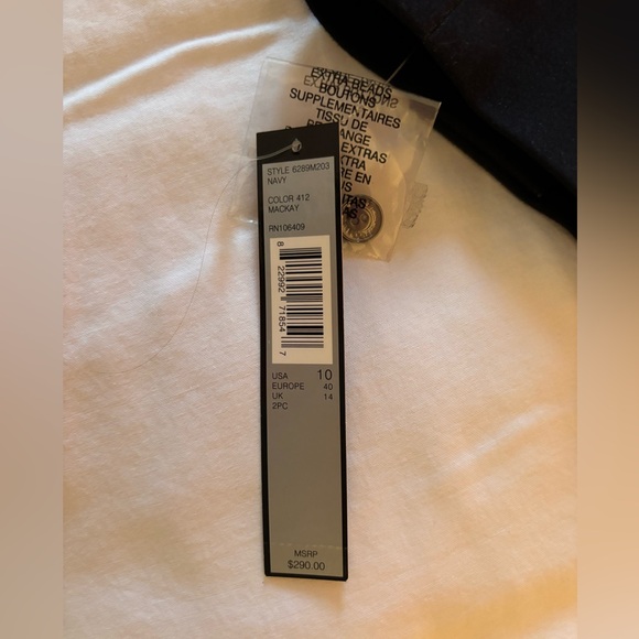 NWT navy blue Tahari pantsuit - 10 - Picture 10 of 12